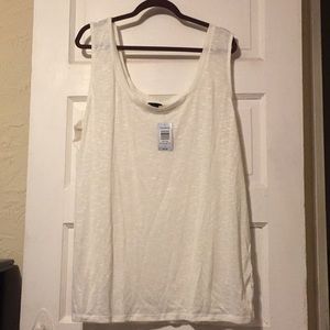 Off white torrid tank top crocheted sides 3X